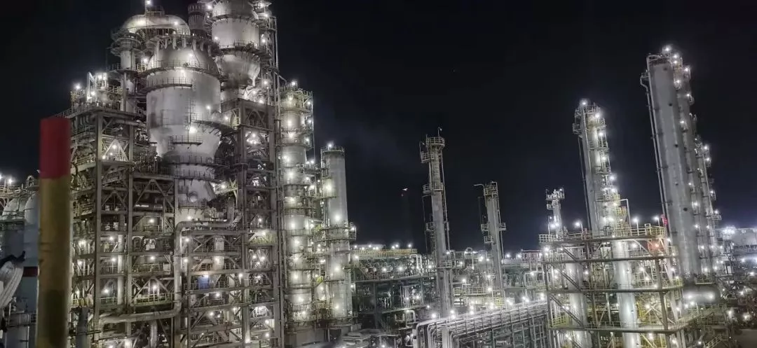 【凝心聚力，砥砺前行】宁夏石化催化裂化装置外取热器筒体衬里的施工报道